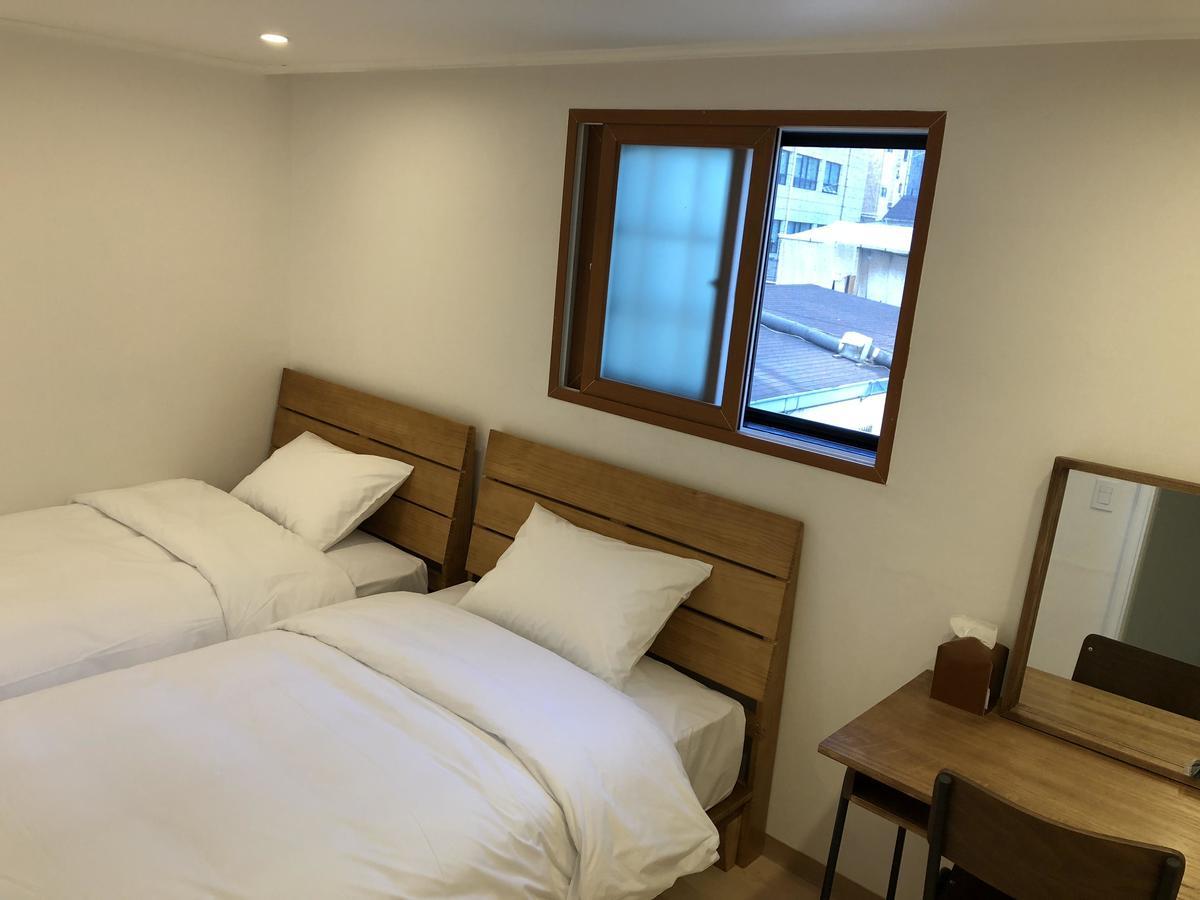Ultari Hostel Jongno Сеул Экстерьер фото