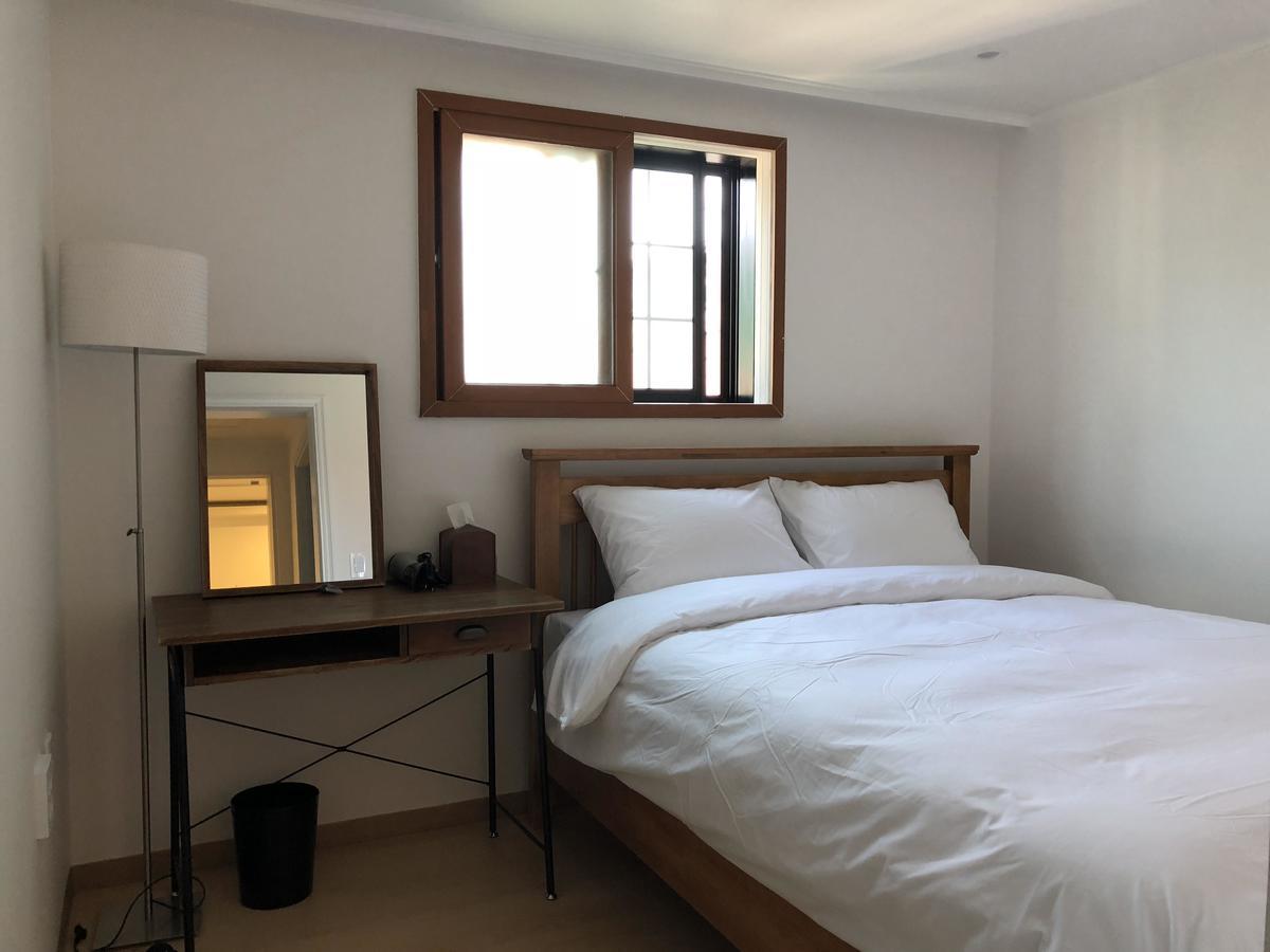 Ultari Hostel Jongno Сеул Экстерьер фото
