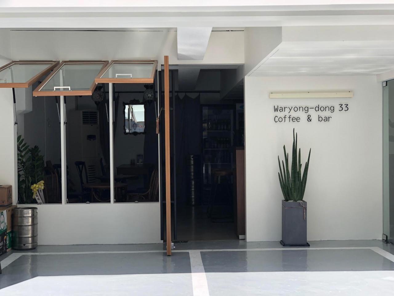 Ultari Hostel Jongno Сеул Экстерьер фото