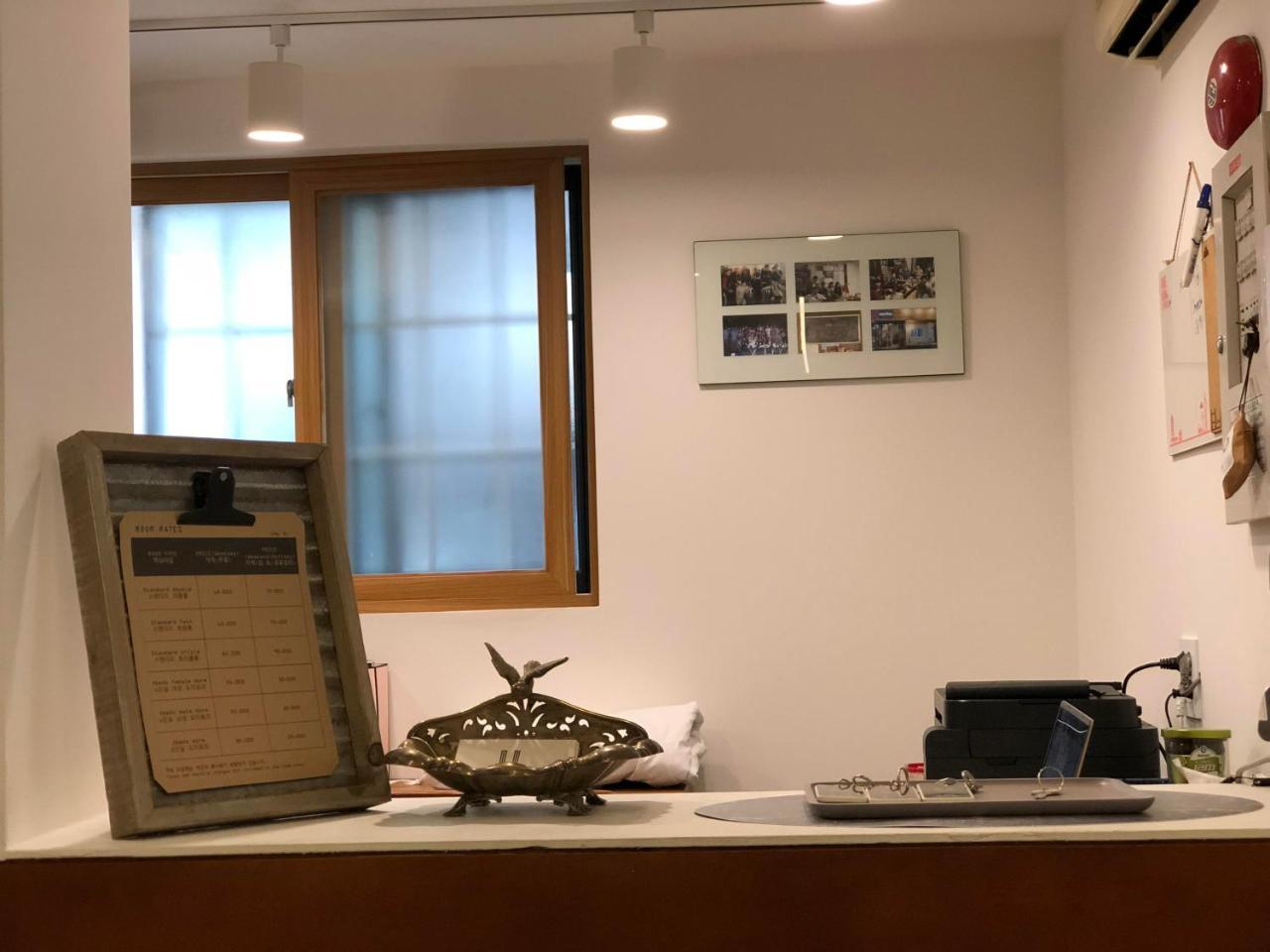 Ultari Hostel Jongno Сеул Экстерьер фото