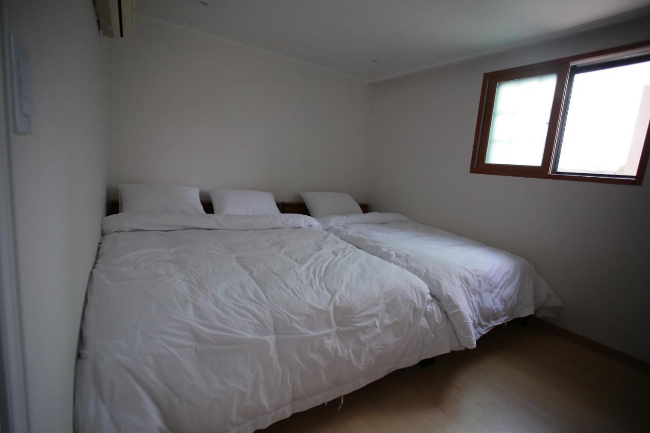 Ultari Hostel Jongno Сеул Экстерьер фото